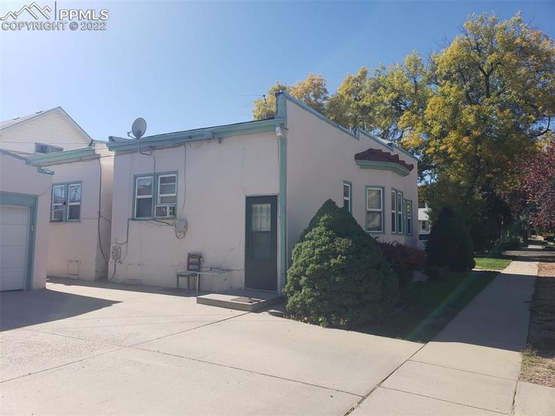 2230 N Elizabeth St, Pueblo, CO 81003