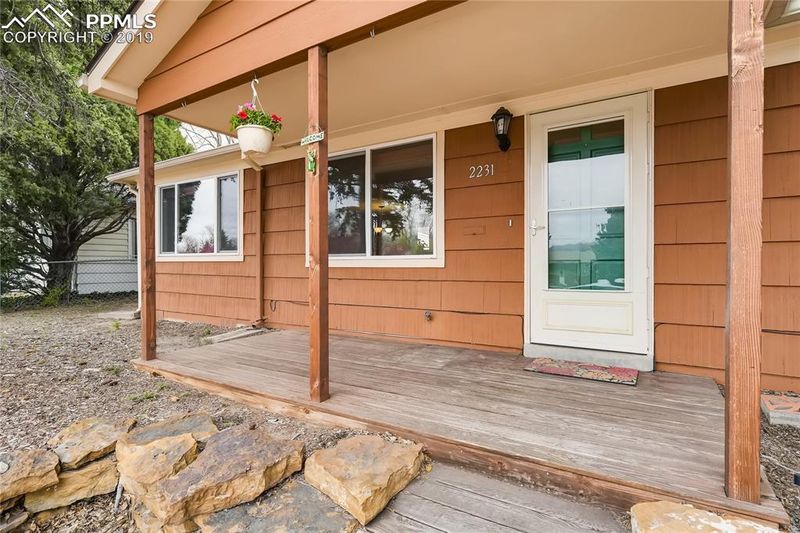 2231 N Union Dr, Colorado Springs, CO 80909