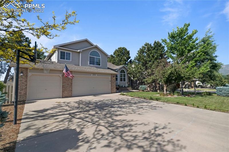 2235 Shoshone Valley Trl, Monument, CO 80132
