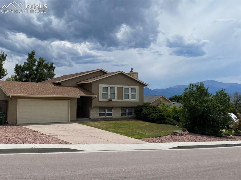 2253 Vintage Dr, Colorado Springs, CO 80920