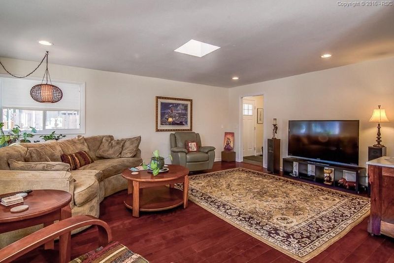 226 N Cedar St, Colorado Springs, CO 80903