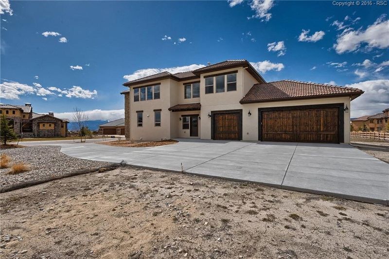 2266 Coyote Crest Vw, Colorado Springs, CO 80921