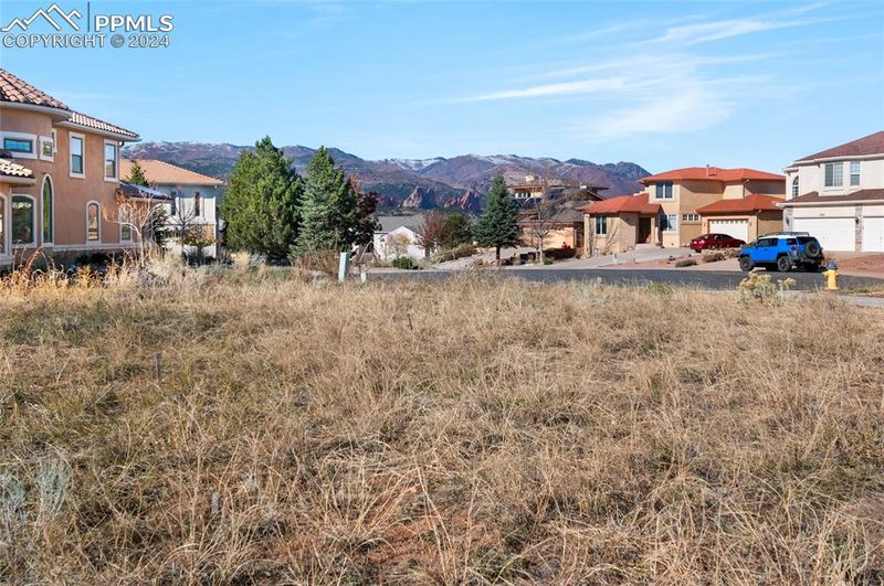 227 Crown High Ct, Colorado Springs, CO 80904