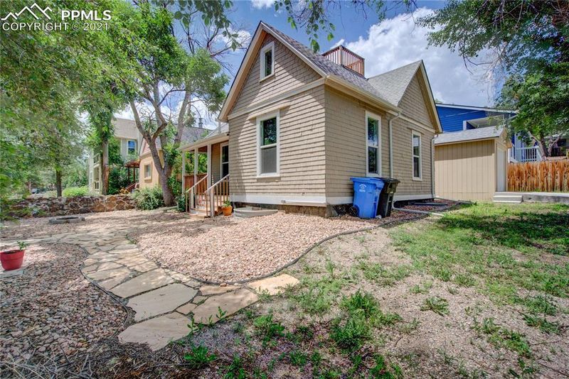 228 N 7th St, Colorado Springs, CO 80905