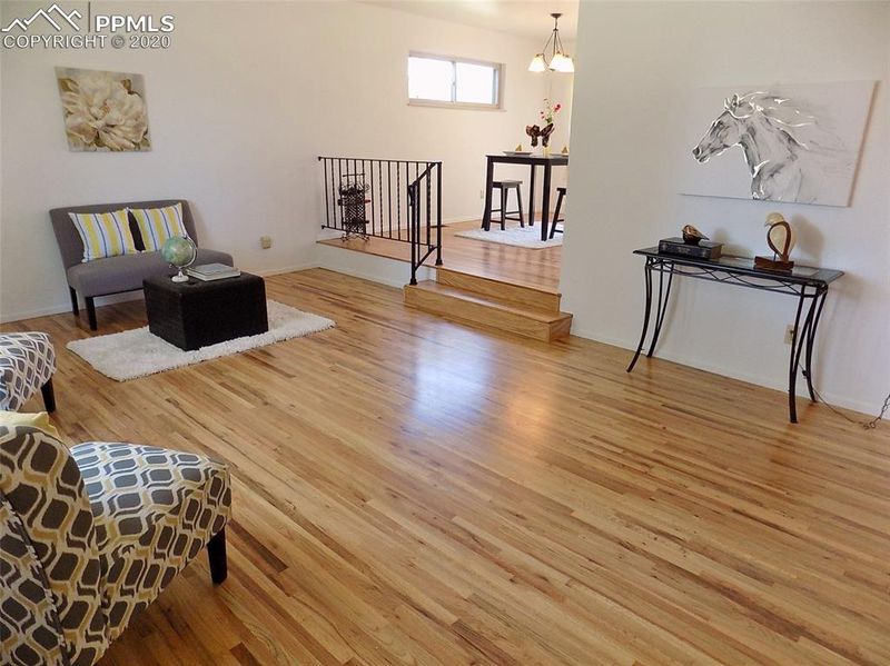 228 Cunningham Dr, Colorado Springs, CO 80911