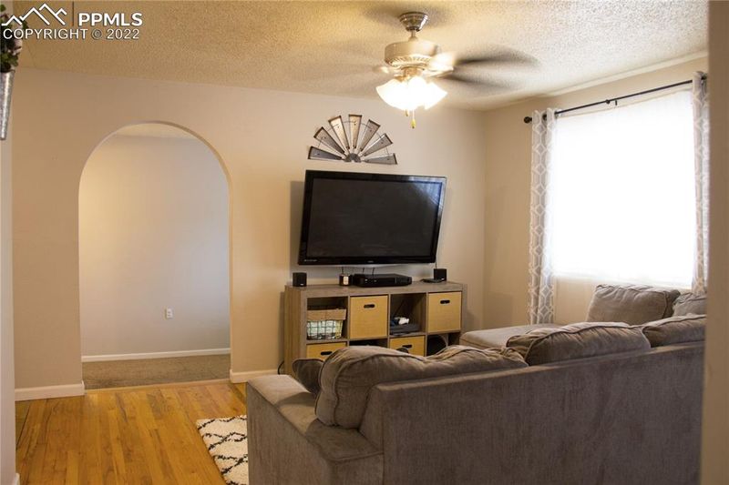 228 Longfellow Dr, Colorado Springs, CO 80910