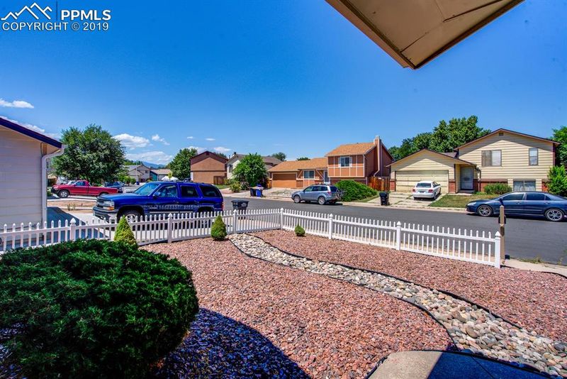 2285 Bruno Cir, Colorado Springs, CO 80916