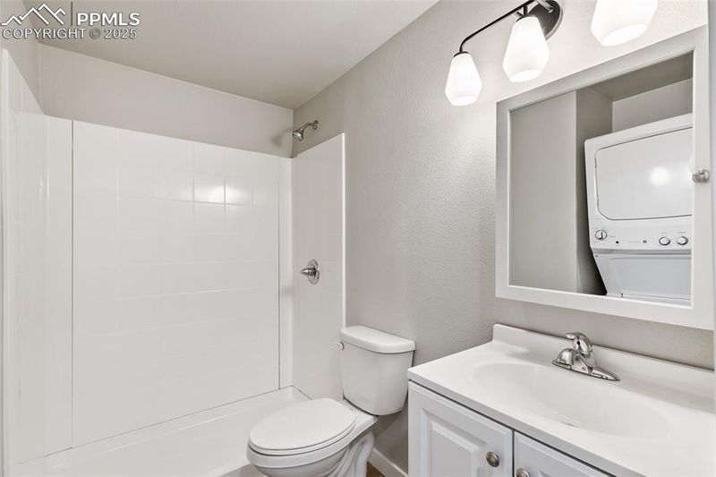 229-231 Crestone Ave, Colorado Springs, CO 80905