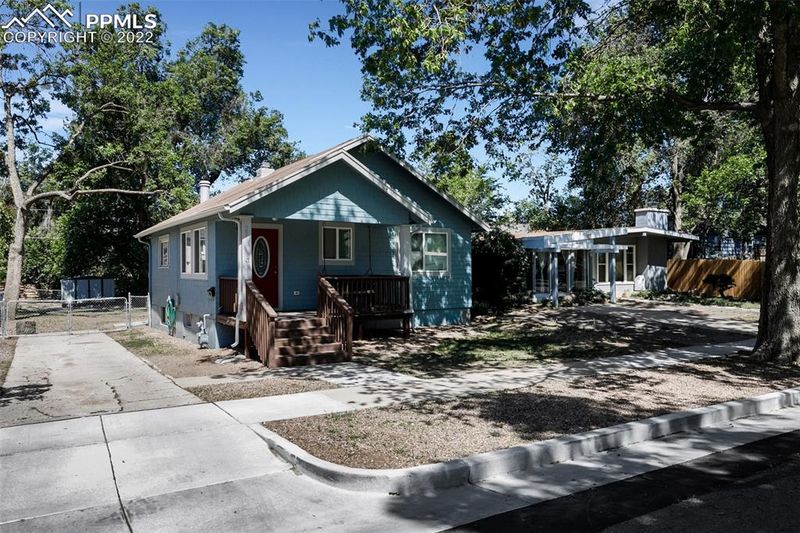 230 N Cedar St, Colorado Springs, CO 80903