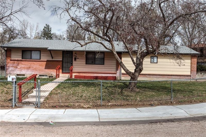 2301 Cactus Dr, Colorado Springs, CO 80911