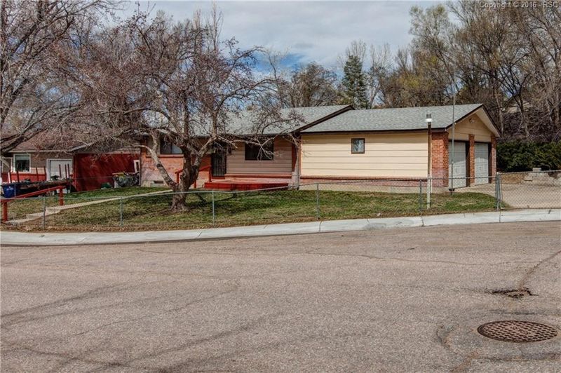 2301 Cactus Dr, Colorado Springs, CO 80911