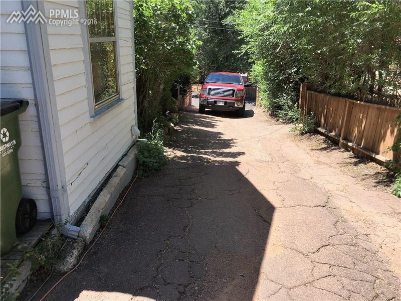 2304 Wolff Pl, Colorado Springs, CO 80904