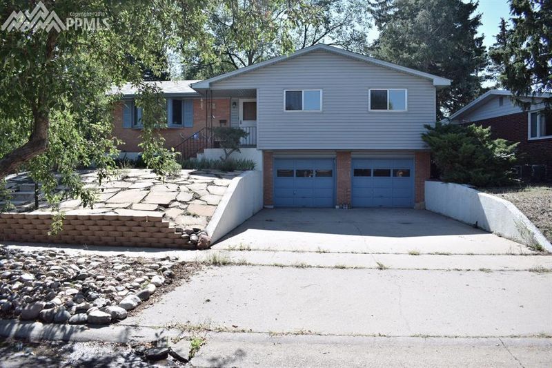 2305 Bennett Ave, Colorado Springs, CO 80909