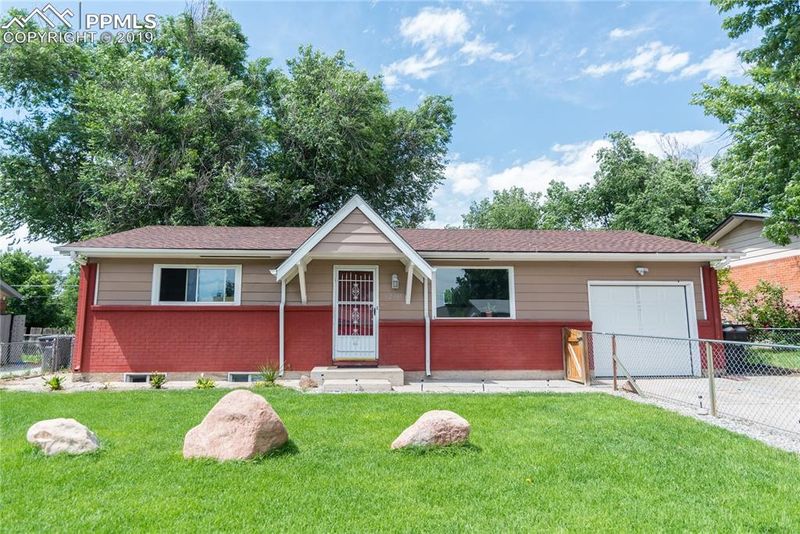 2305 Cactus Dr, Colorado Springs, CO 80911