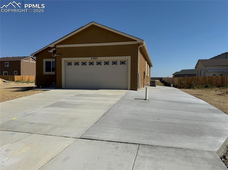 2305 Starboard Ln, Pueblo, CO 81008