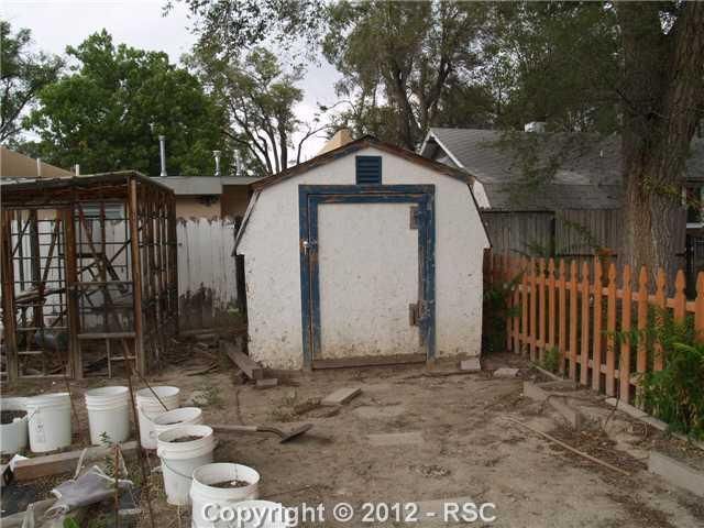 2309 Oakland Ave, Pueblo, CO 81004