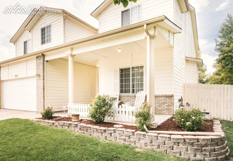 231 Alhambra Dr, Pueblo, CO 81005