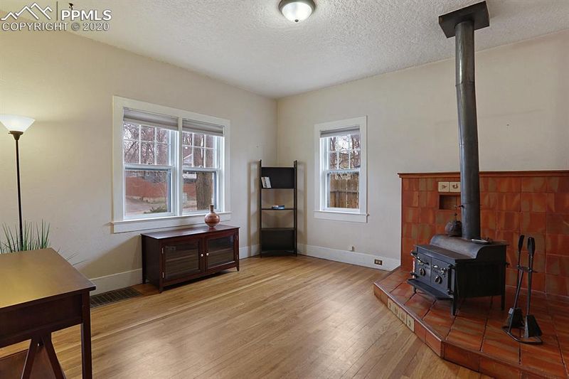 231 N Prospect St, Colorado Springs, CO 80903