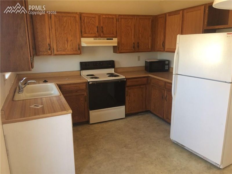 2310 Middleton Ct, Colorado Springs, CO 80916