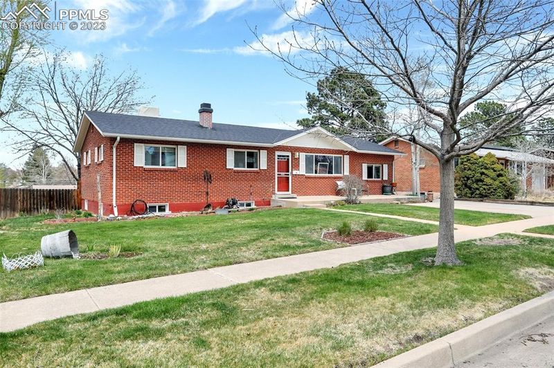 2312 Summit Dr, Colorado Springs, CO 80909