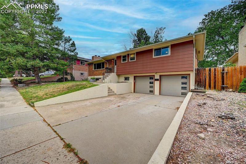 2314 Warwick Ln, Colorado Springs, CO 80909