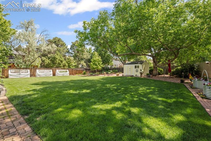 2315 N Murray Blvd, Colorado Springs, CO 80915