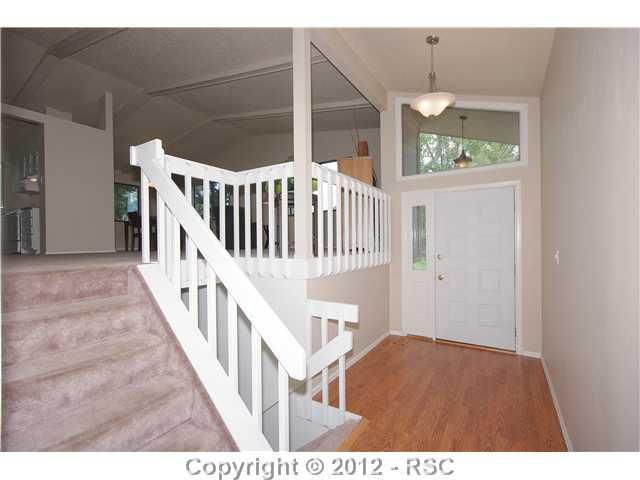 2315 Roundtop Dr, Colorado Springs, CO 80918