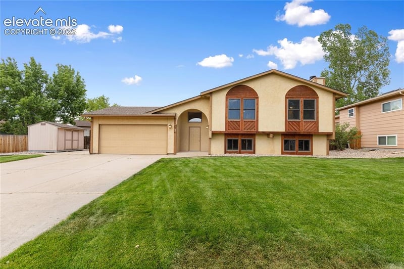 2318 Thornhill Dr, Colorado Springs, CO 80920