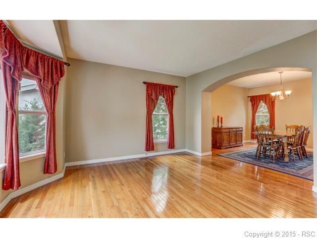 2320 Sawgrass Ct, Colorado Springs, CO 80907