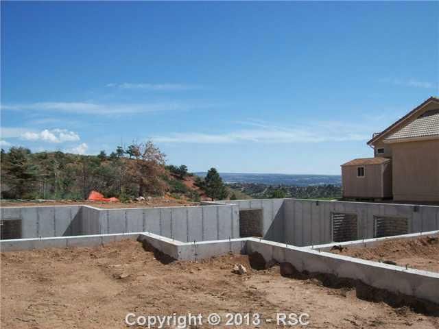 2320 Vanreen Dr, Colorado Springs, CO 80919