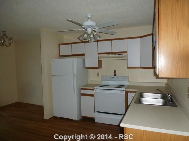 2320 Villa Rosa Dr, Colorado Springs, CO 80904