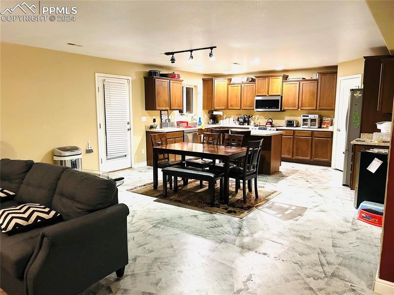 2321 Spring Blossom Dr, Colorado Springs, CO 80910