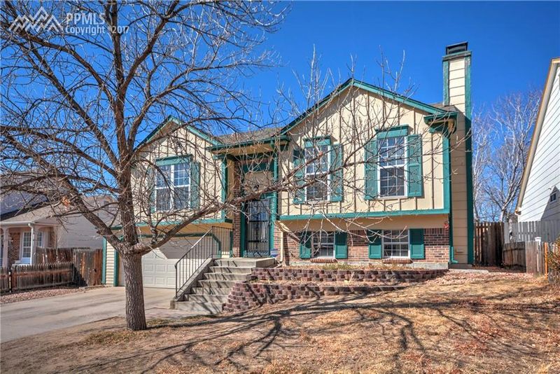 2325 Clarendon Dr, Colorado Springs, CO 80916