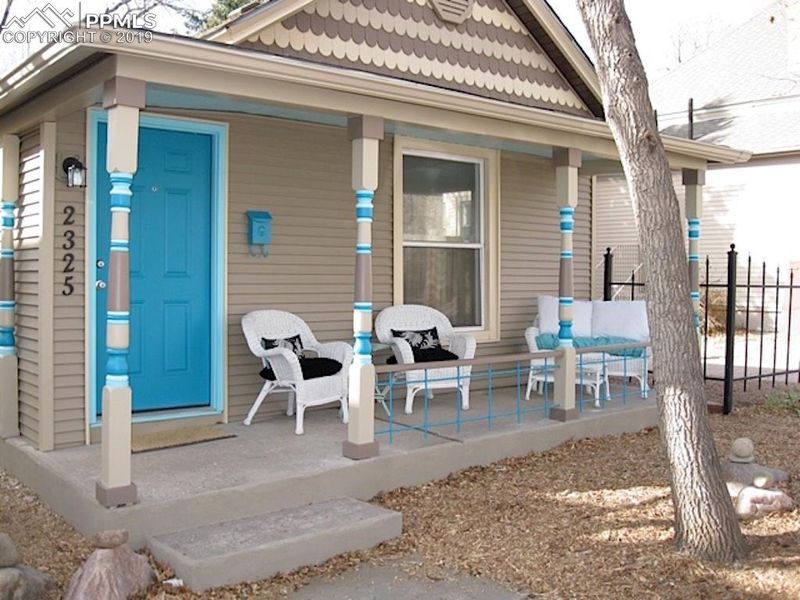 2325 W Pikes Peak Ave, Colorado Springs, CO 80904