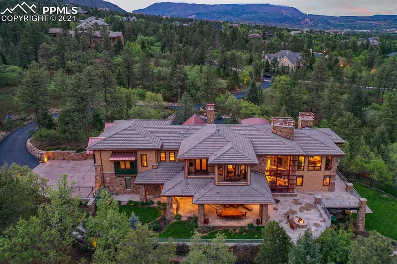 2325 Stratton Woods Vw, Colorado Springs, CO 80906