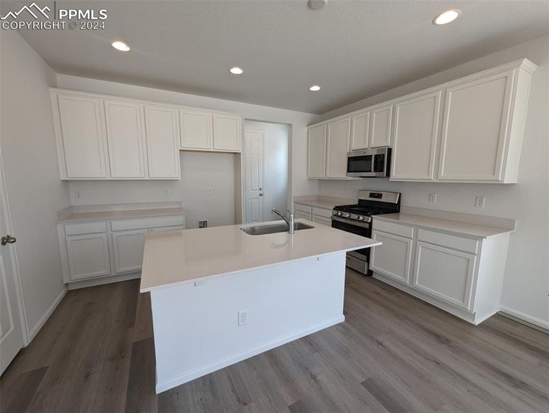 2326 Prairie Smoke Dr, Monument, CO 80132
