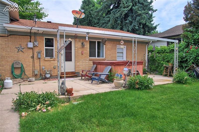 2327 Lelaray St, Colorado Springs, CO 80909