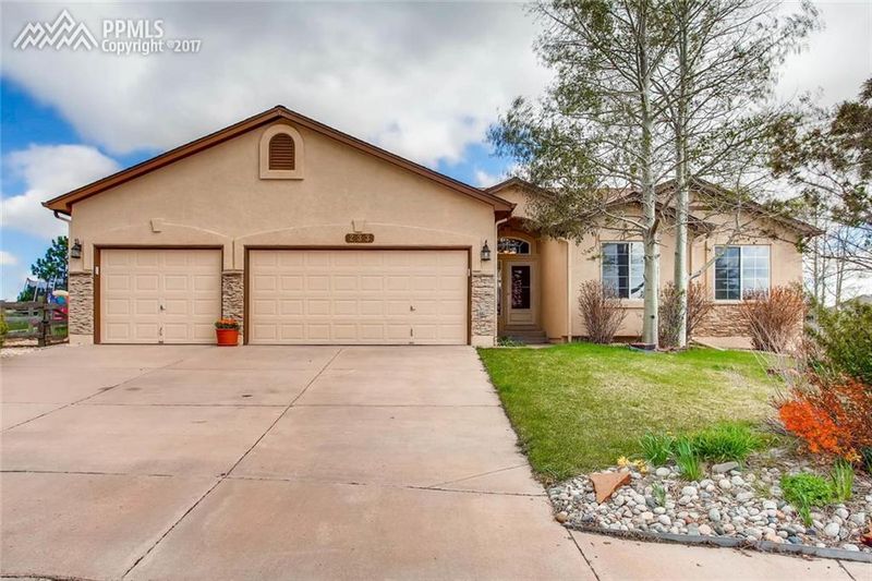 233 Talus Rd, Monument, CO 80132