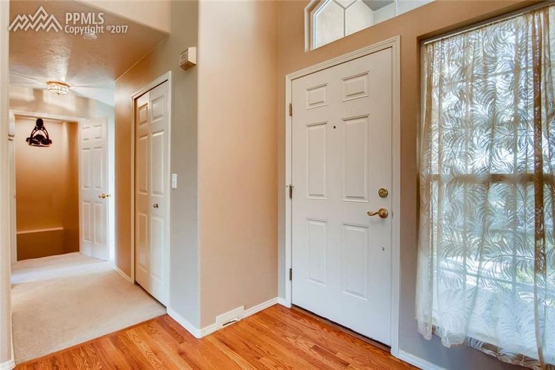 233 Talus Rd, Monument, CO 80132