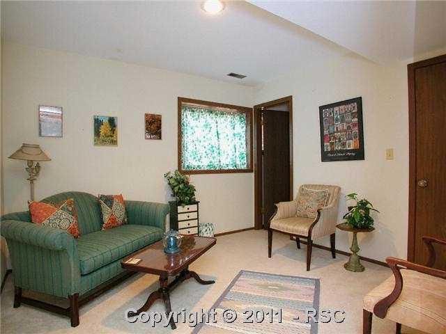 2330 Hill Cir, Colorado Springs, CO 80904