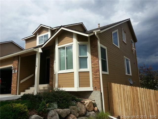 2330 Rossmere St, Colorado Springs, CO 80919