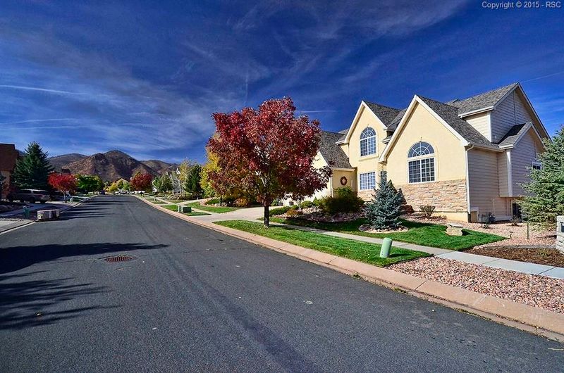 2330 Vanreen Dr, Colorado Springs, CO 80919
