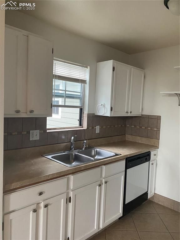 2332 Troy Ct, Colorado Springs, CO 80918