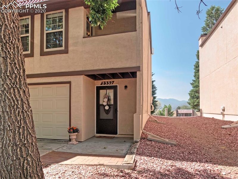2332 Villa Rosa Rd, Colorado Springs, CO 80904