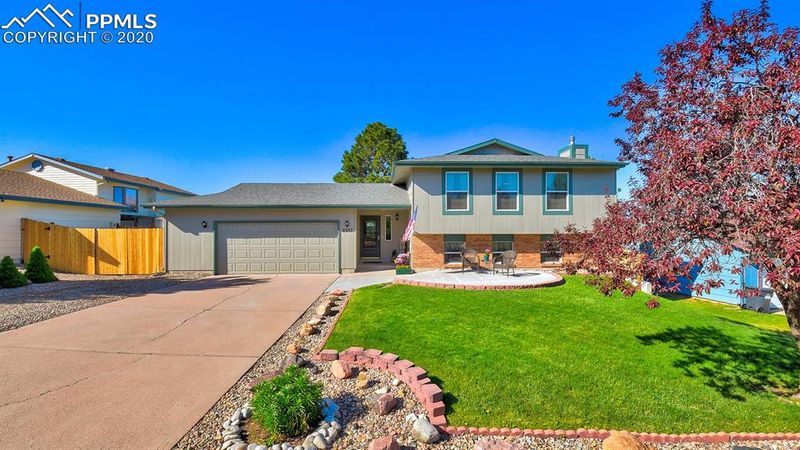 2337 Distinctive Dr, Colorado Springs, CO 80920