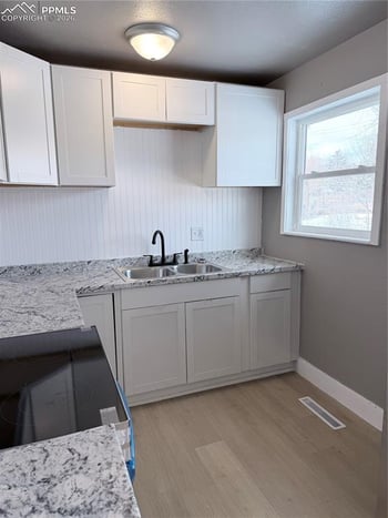 2350 San Marcos Dr, Colorado Springs, CO 80910