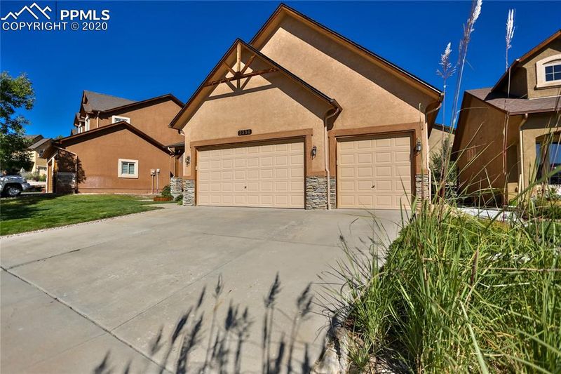 2356 Damon Dr, Colorado Springs, CO 80918