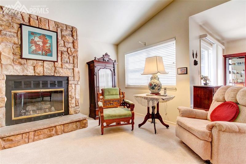 236 Cobblestone Dr, Colorado Springs, CO 80906