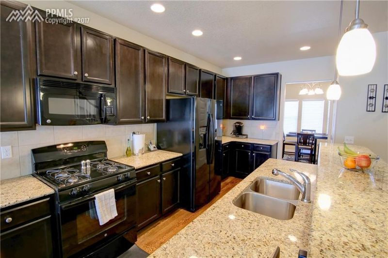 2363 Chickhollow Dr, Colorado Springs, CO 80910
