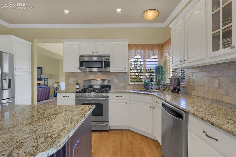 2365 Vanreen Dr, Colorado Springs, CO 80919
